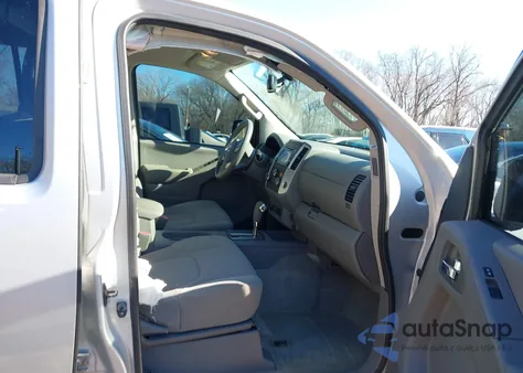 2015 Nissan Frontier Sv z USA, uszkodzony, nr VIN 1N6AD0EV3FN736887